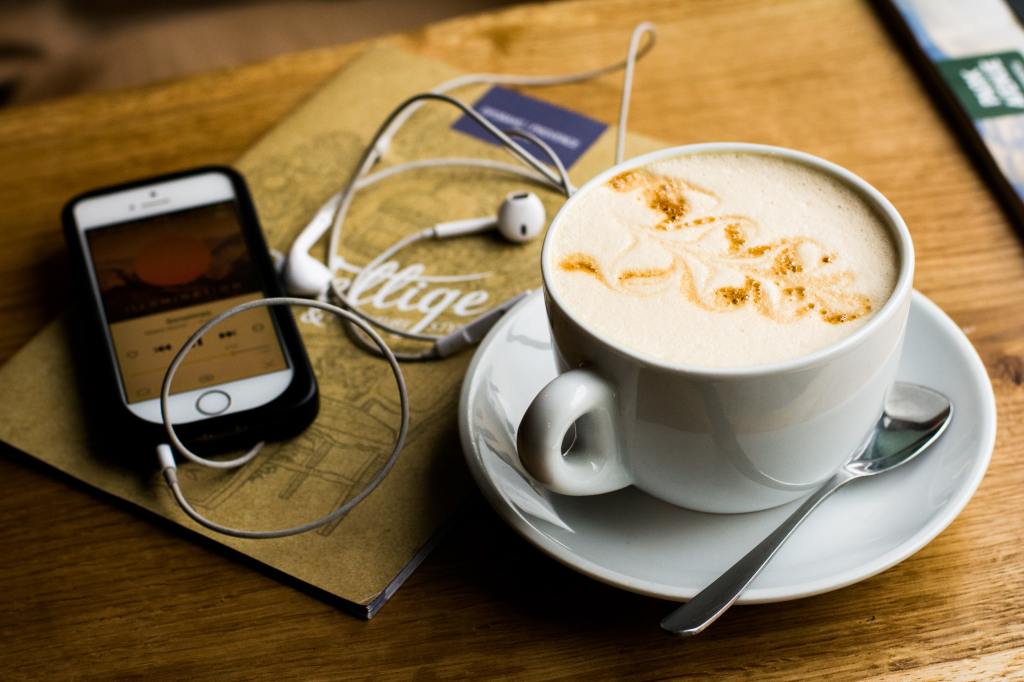 4 Podcasts You Should Be Listening To For An Intellectual&nbsp;You